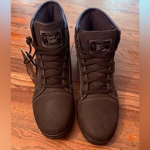 Indie Ridge Men's Black ventilated knight motorcycle boots